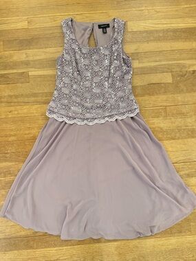 R&M Richards Women's Purple Lace Sequin Midi Dress - Size 8
b93